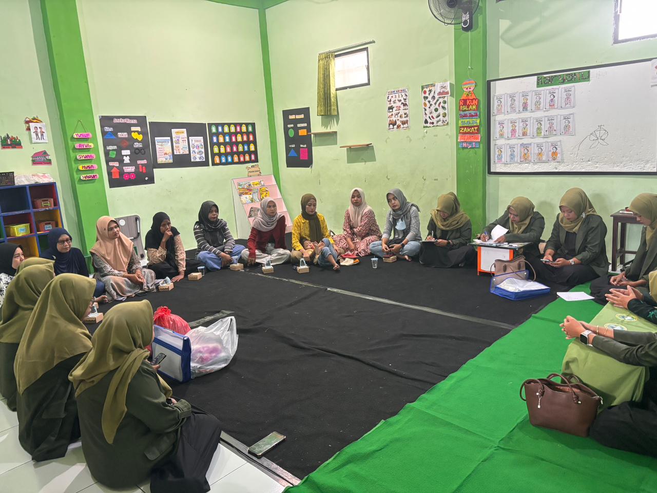 Sertijab dan Silaturahmi: Pengurus Paguyuban Baru TK Ar-Roudhoh Resmi Diperkenalkan.