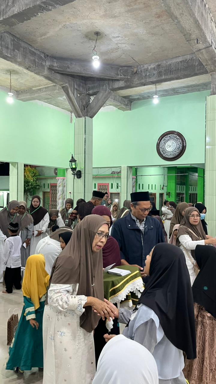 Gambar pendukung Muharram Penuh Berkah: Yayasan Ar-Roudhoh Gelar Gemuruh Doa Bersama Anak Yatim