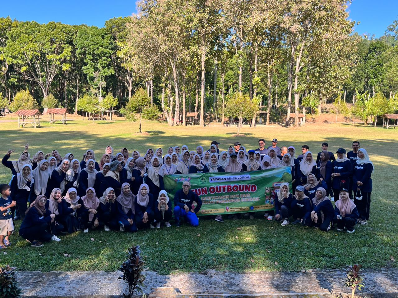 Gambar pendukung Outbound dan Family Gathering Yayasan Ar-Roudhoh: Pererat Ukhuwah, Bangun Kekompakan dalam Kebersamaan